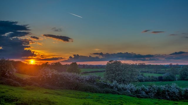 English Country Life - by Dreamnote Music